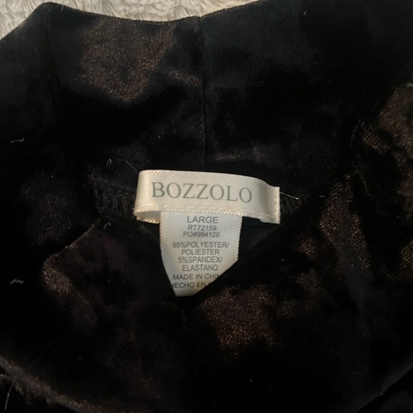 Black velvet long sleeve cropped turtleneck size L - Picture 2 of 2